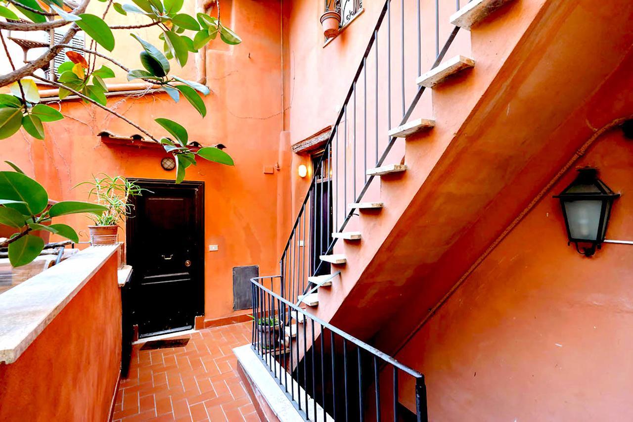 Delcinque 26 - Loft In Trastevere Appartamento *